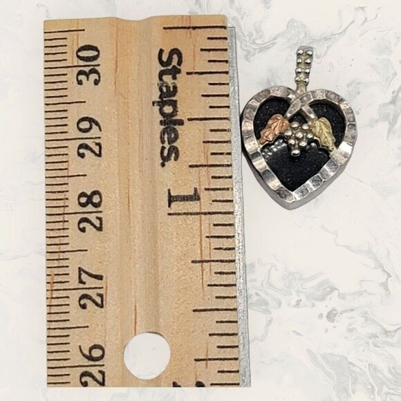 Landstroms Black Hills Gold Heart Pendant Sterling 10K Black Onyx Charm VTG Gift - Picture 5 of 5